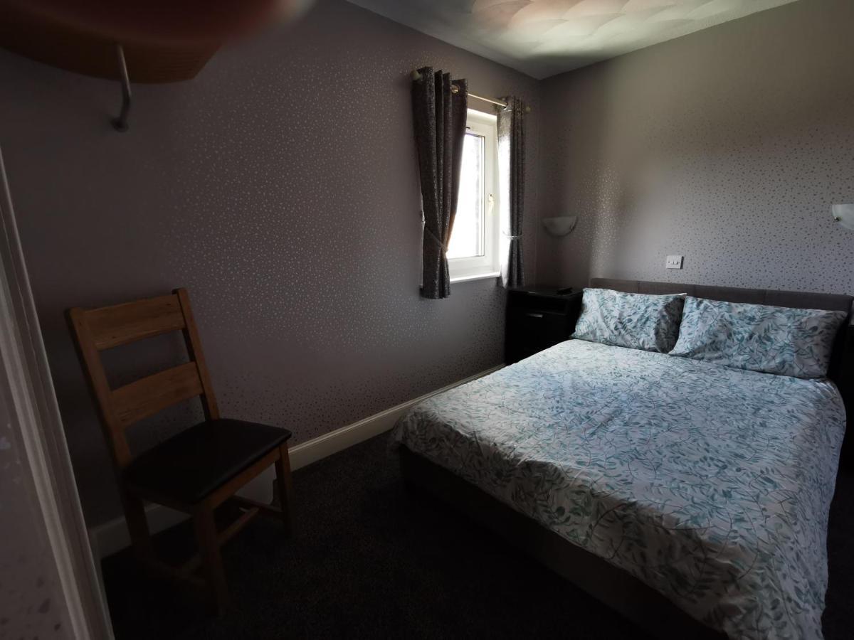 Whitehouse Guest House 3*